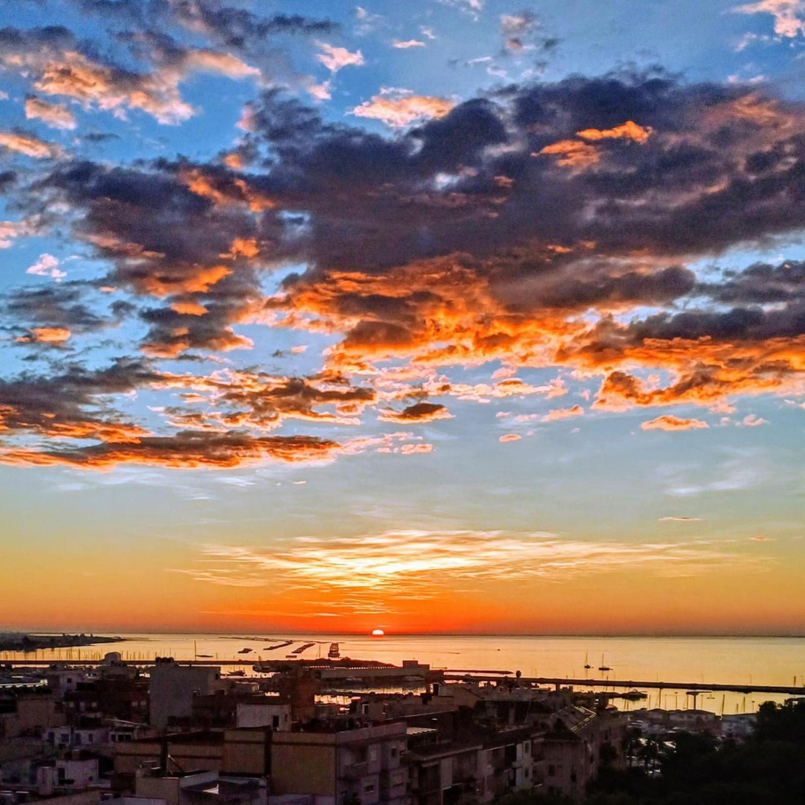 Appartement Atico De Lujo Con Vistas Al Mar à Sant Carlos de la Ràpita Extérieur photo